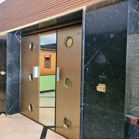 Perfektes Zimmer Im Herzen Von - Stadtmitte Von Privat Stuttgart